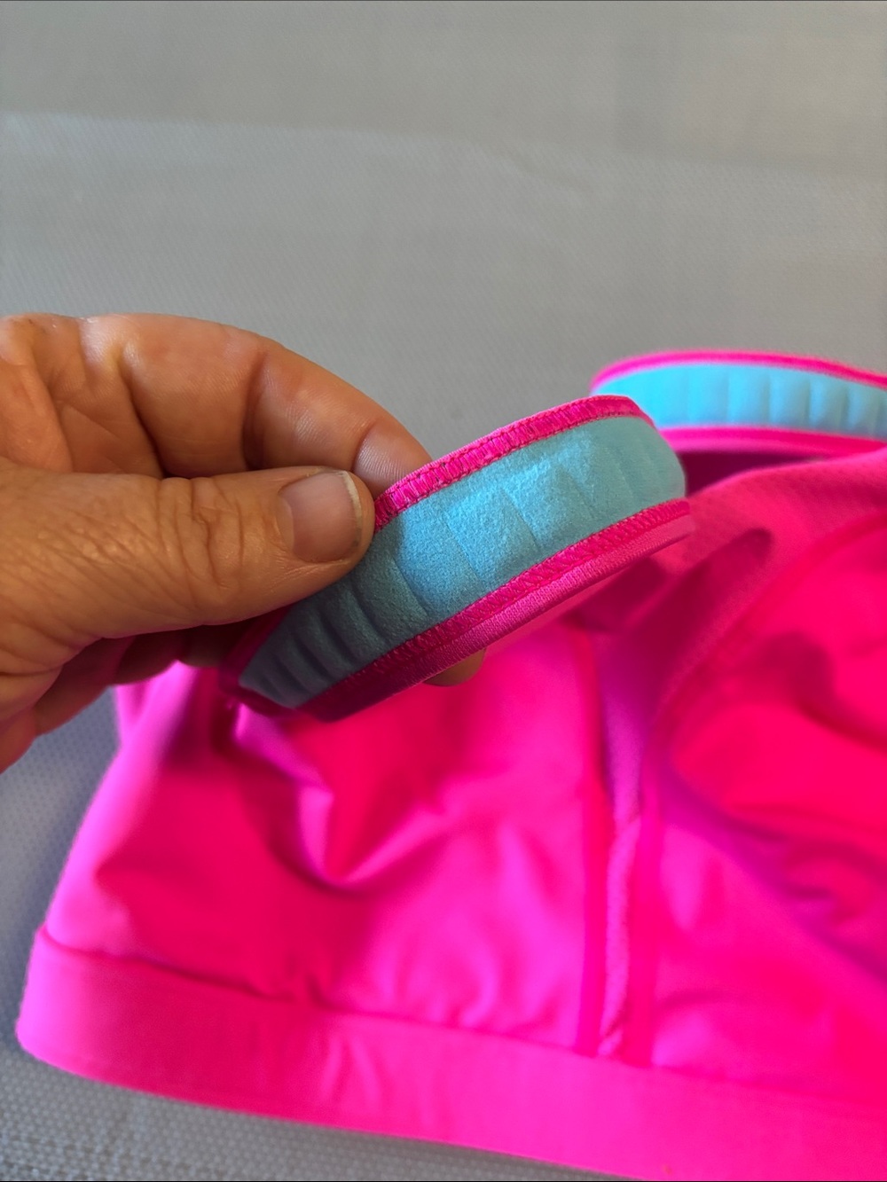 Champion Hot Pink High-Impact Sports Bra with Mesh Panels sz 38D NWOT - Picture 8 of 9
